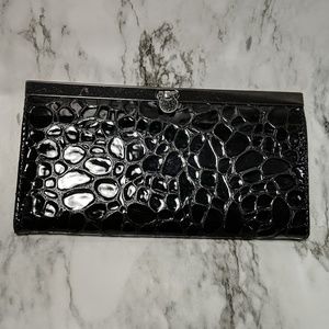Shiny Textured Black Wallet
